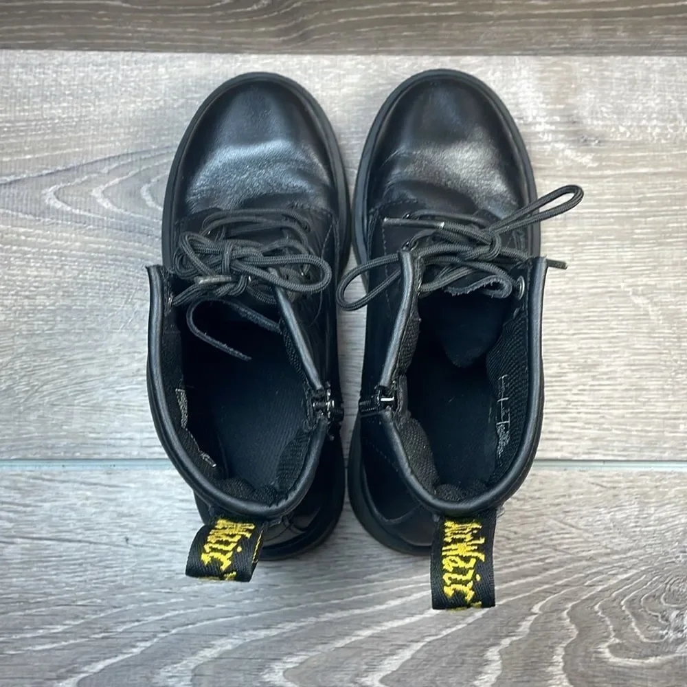 Dr Martens Delaney Little Girl Sz 2 Black Leather 8-Eye Lace Up Zip Combat Boots
